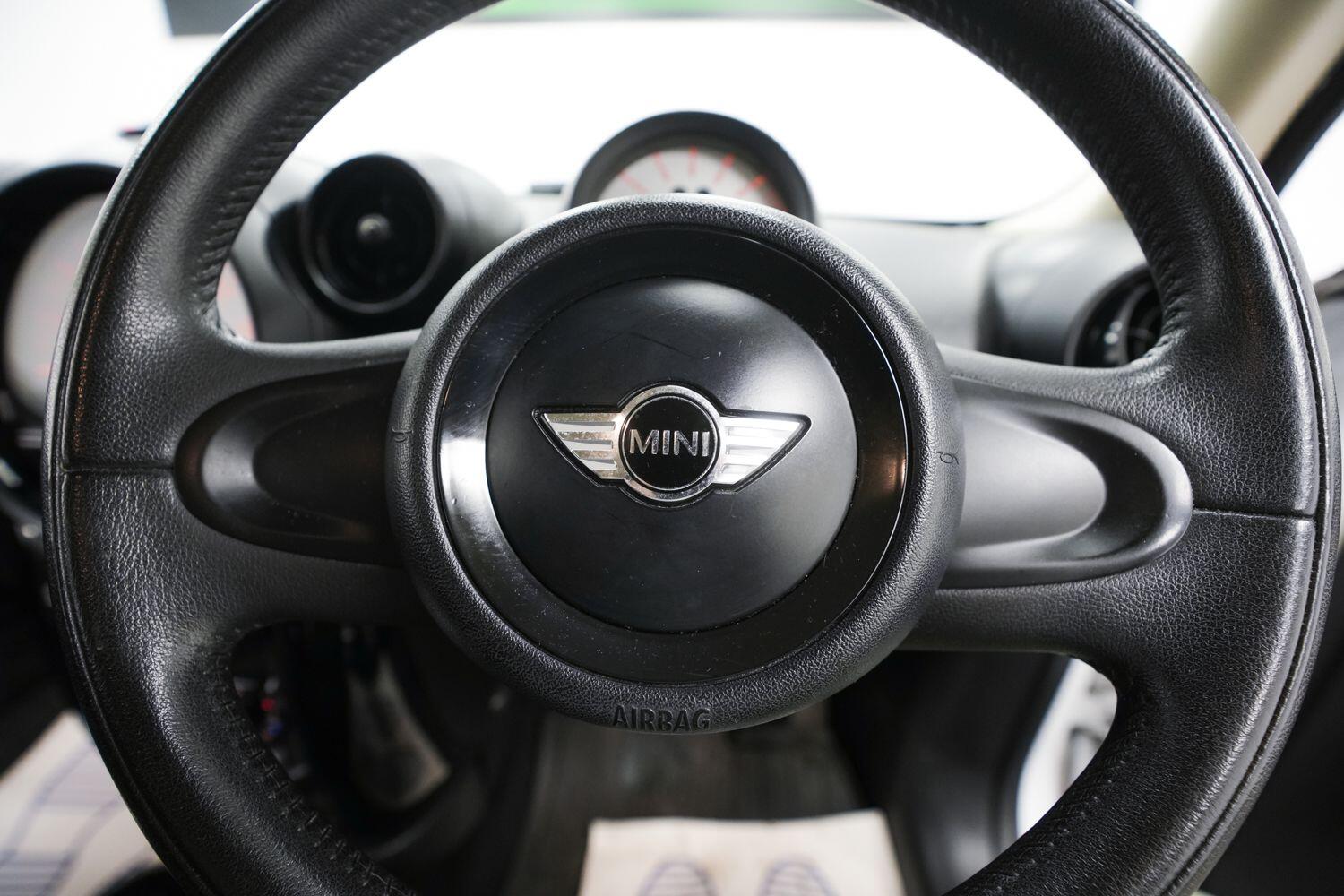 MINI Countryman view 21