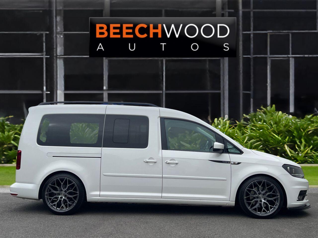 Volkswagen Caddy Maxi Life view 8