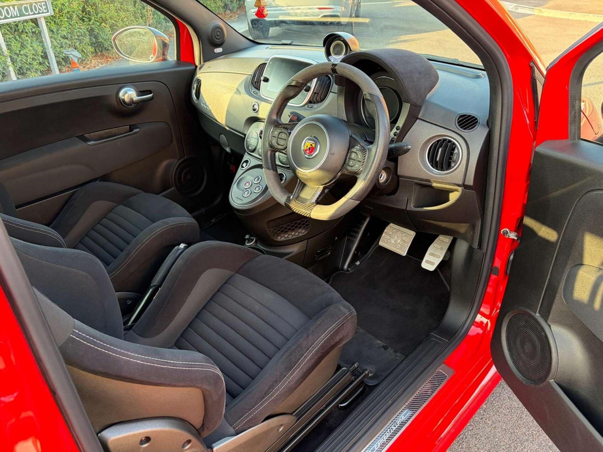 Abarth 595c view 7