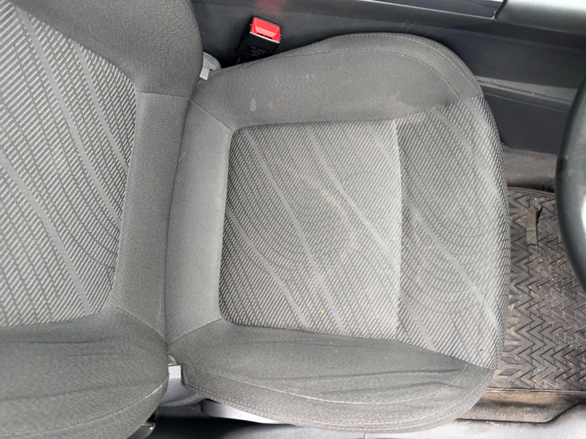 2010 Peugeot 3008 image 20