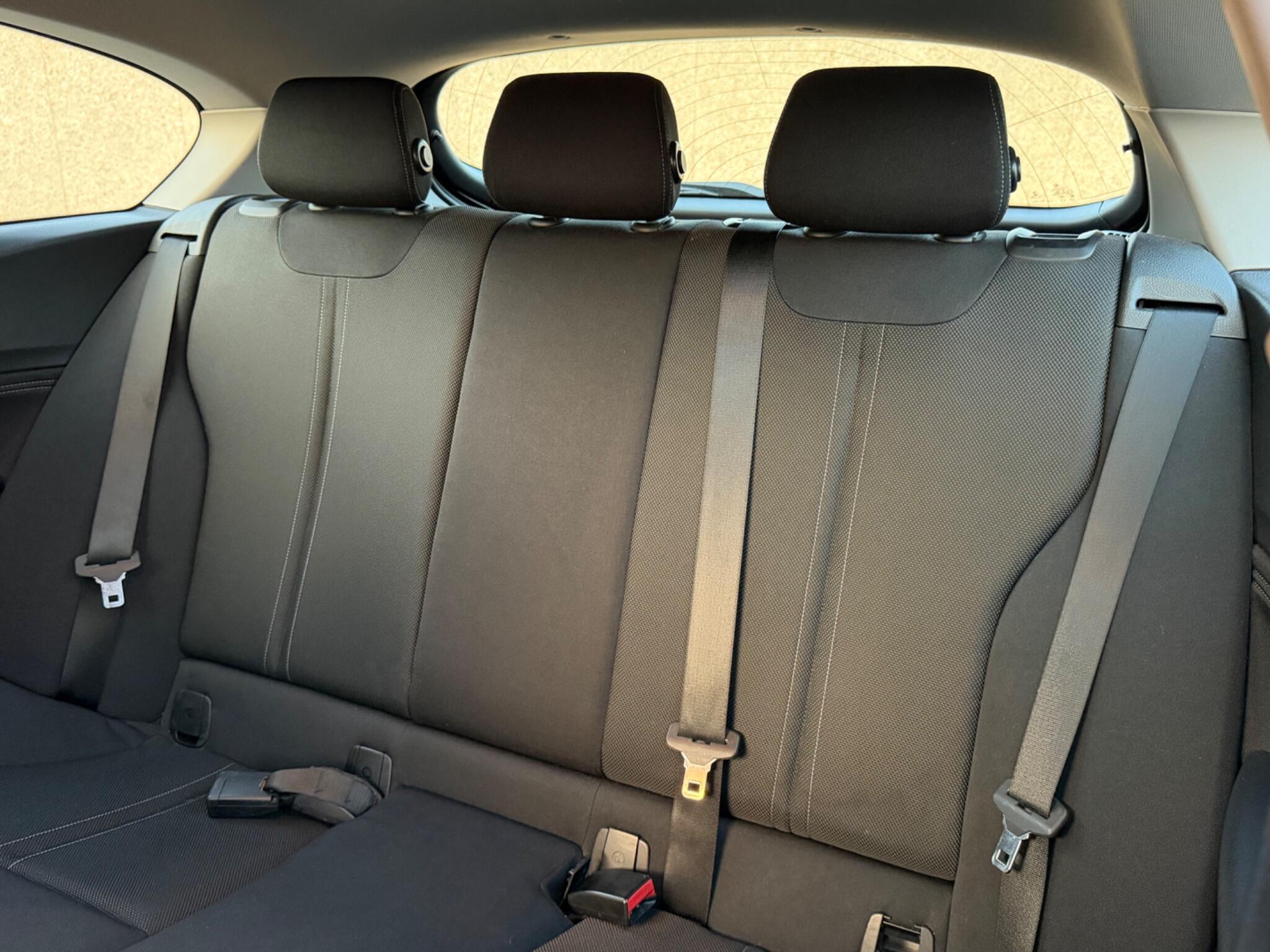 BMW 1 Series view 15