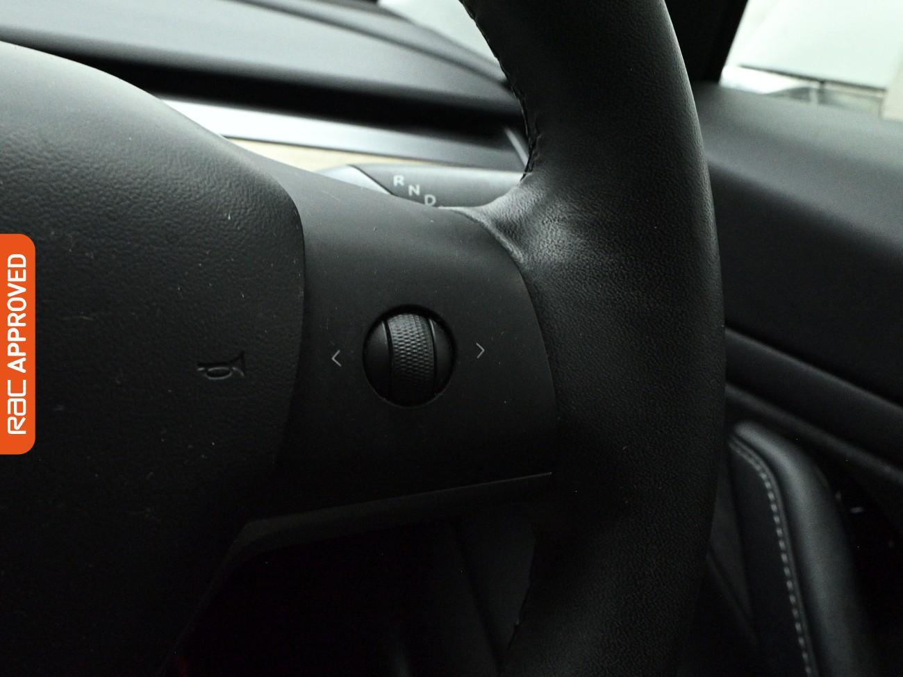 Tesla Model 3 view 20