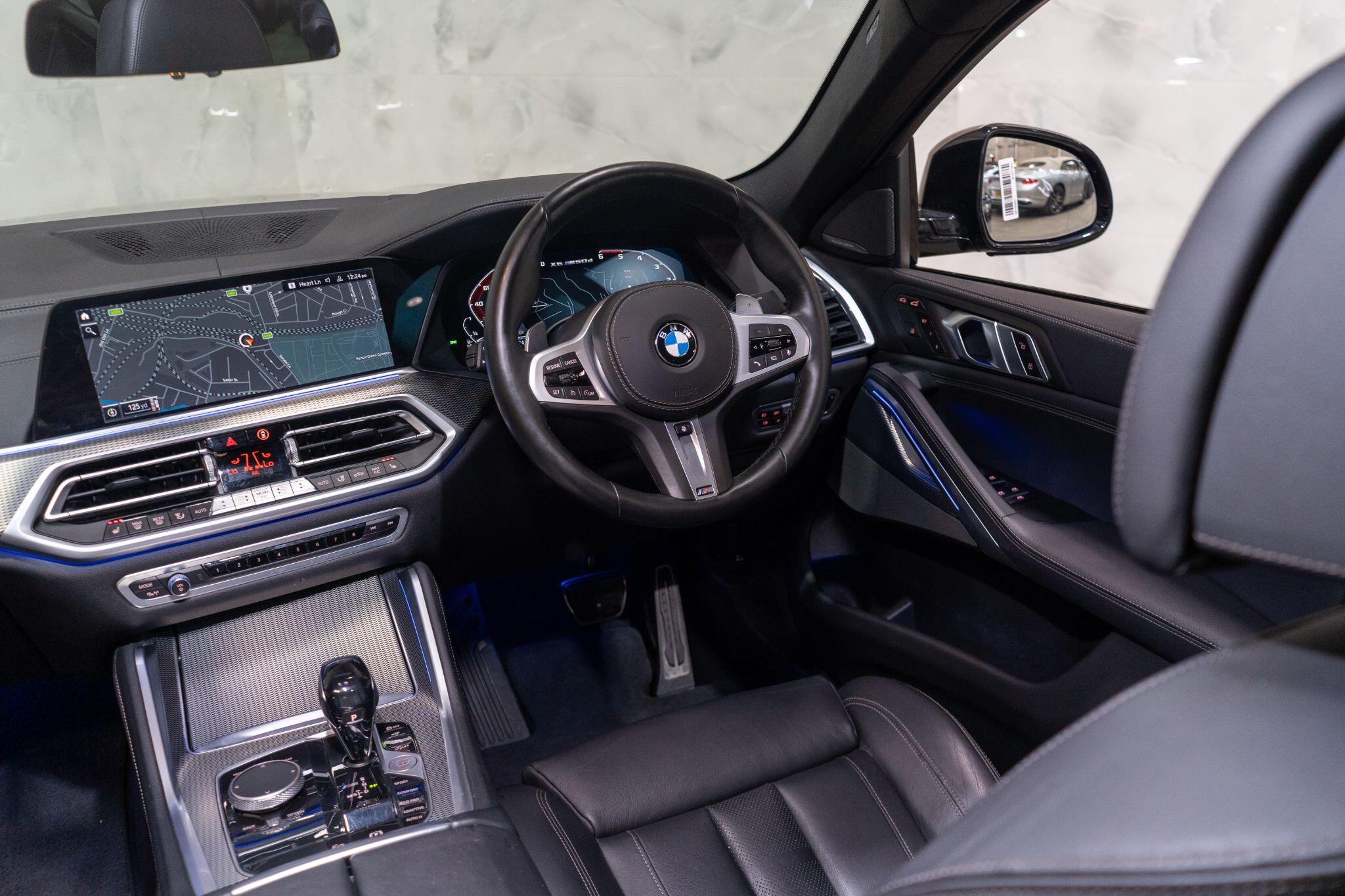 BMW X6 view 12