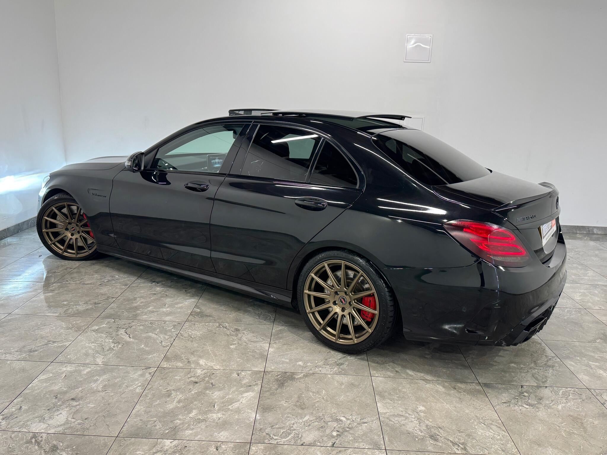 Mercedes-Benz C-Class view 6