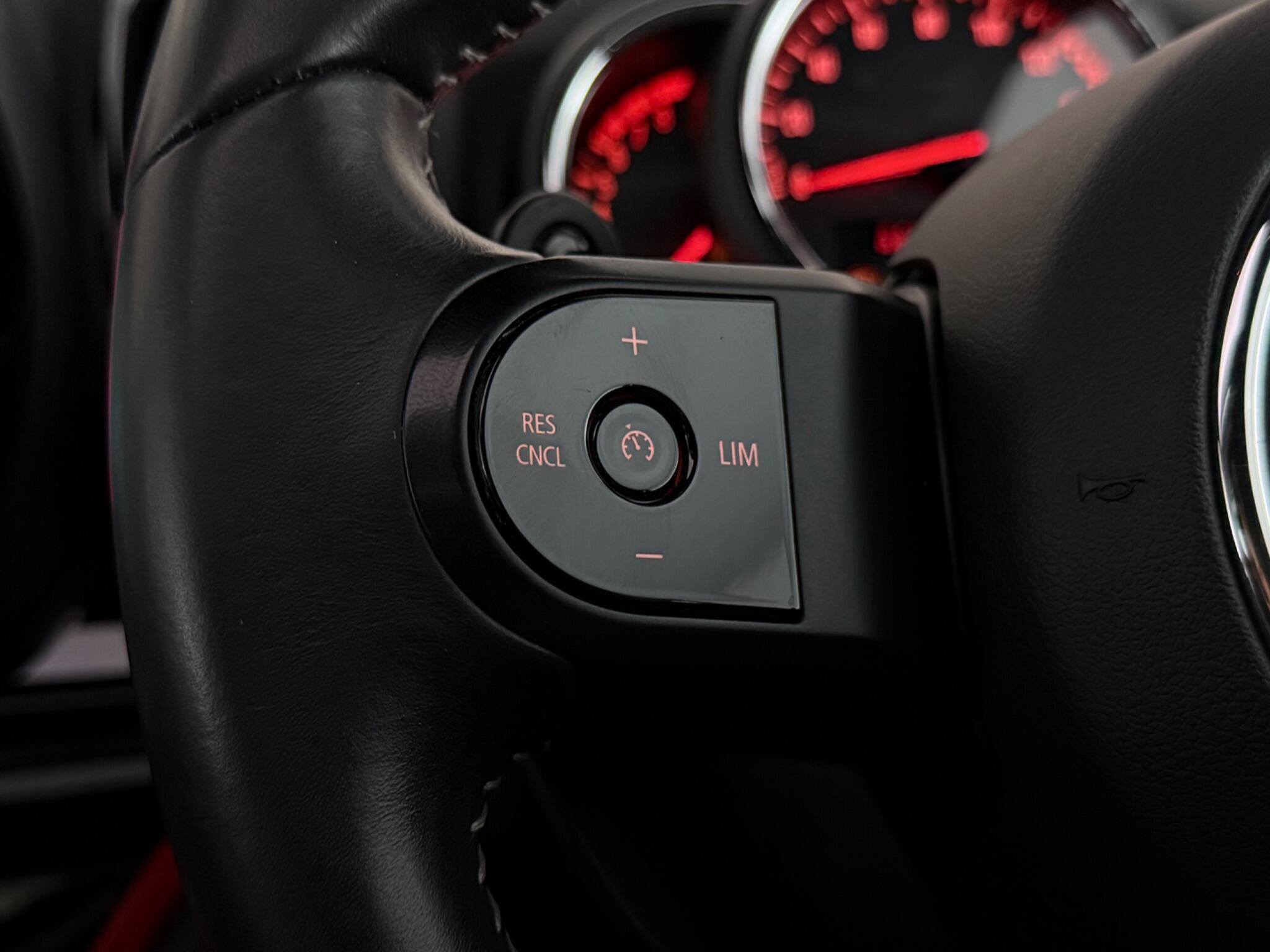 Mini Countryman view 13