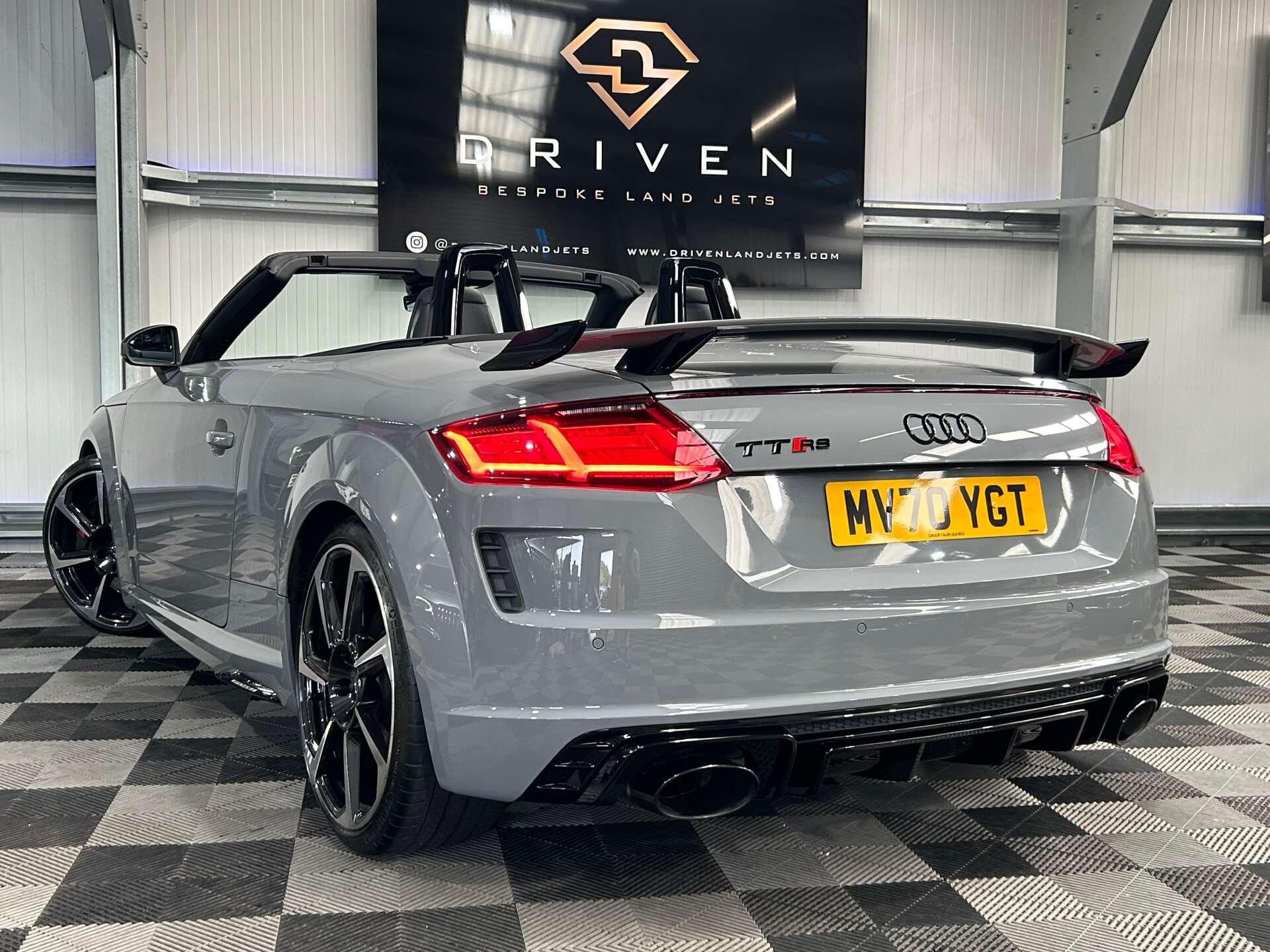 Audi TT RS view 29