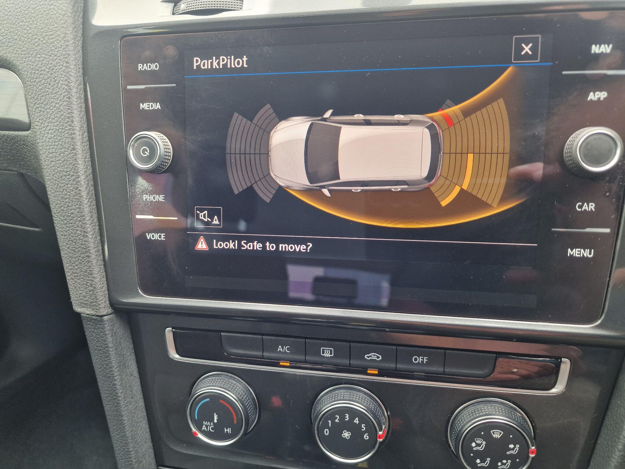 Volkswagen Golf view 46