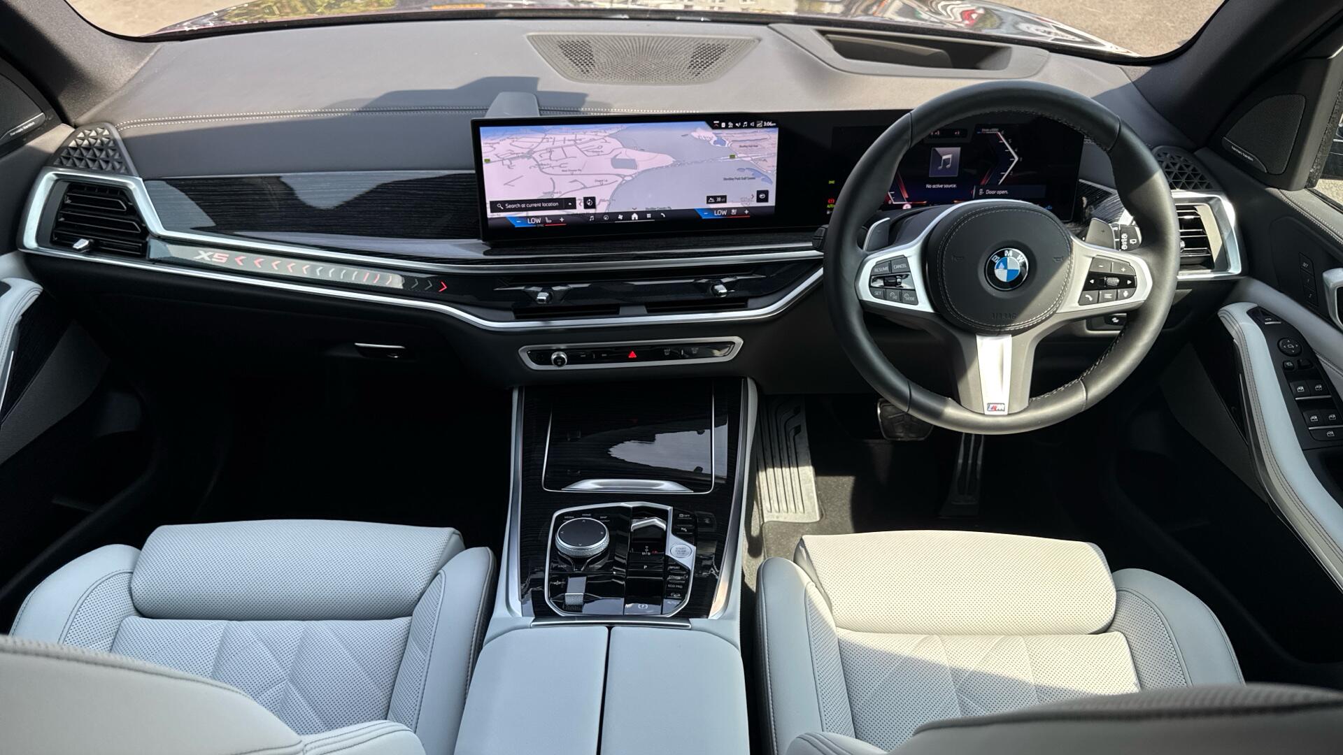 BMW X5 view 9