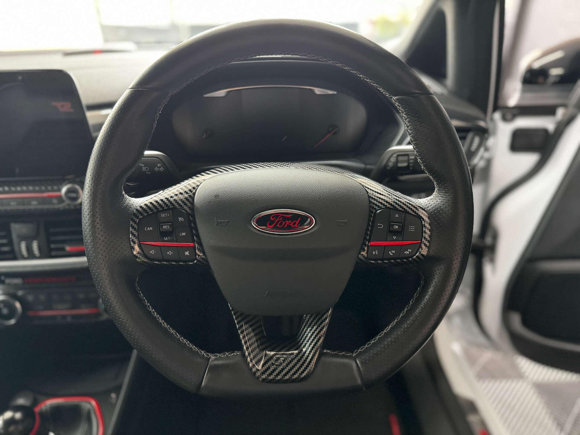 Ford Fiesta view 44