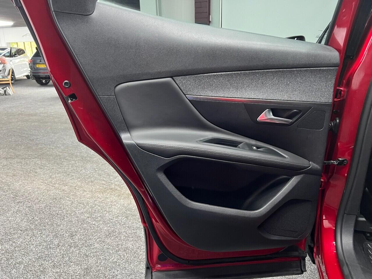 Peugeot 3008 view 42