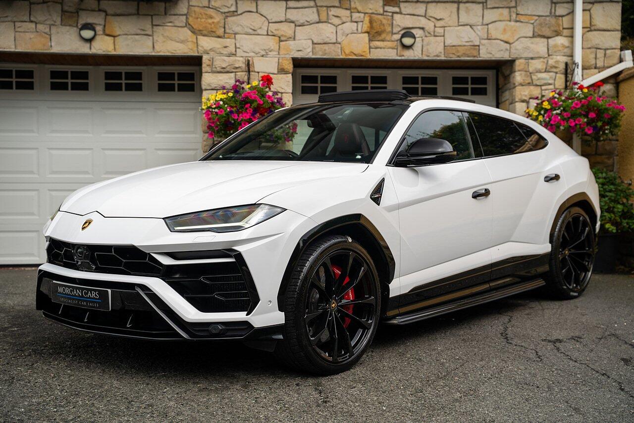 Lamborghini Urus view 41