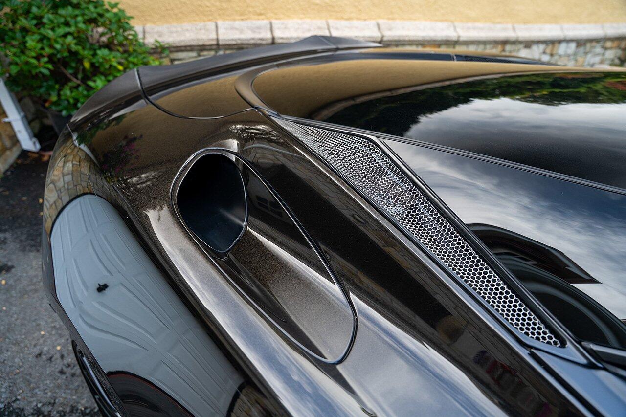 McLaren GT view 33