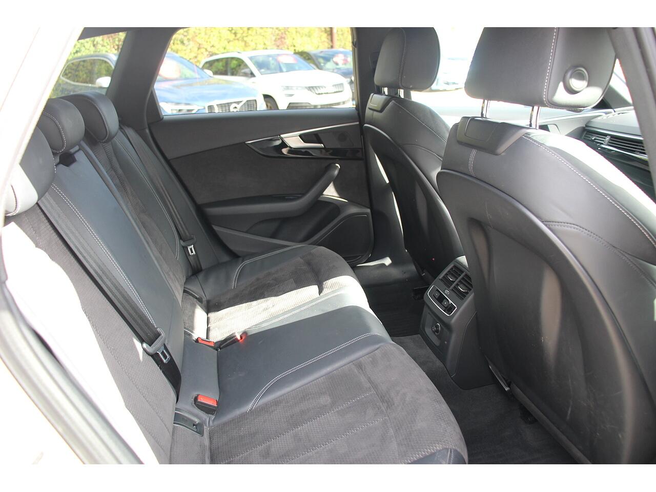 Audi A4 Avant view 20