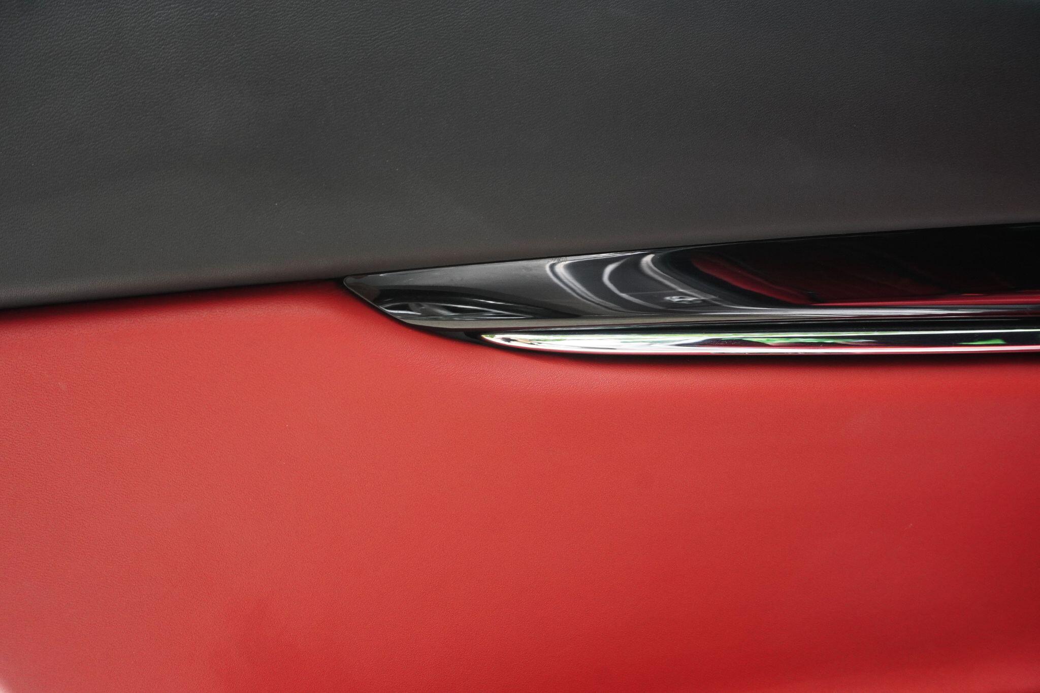 Maserati Quattroporte view 70