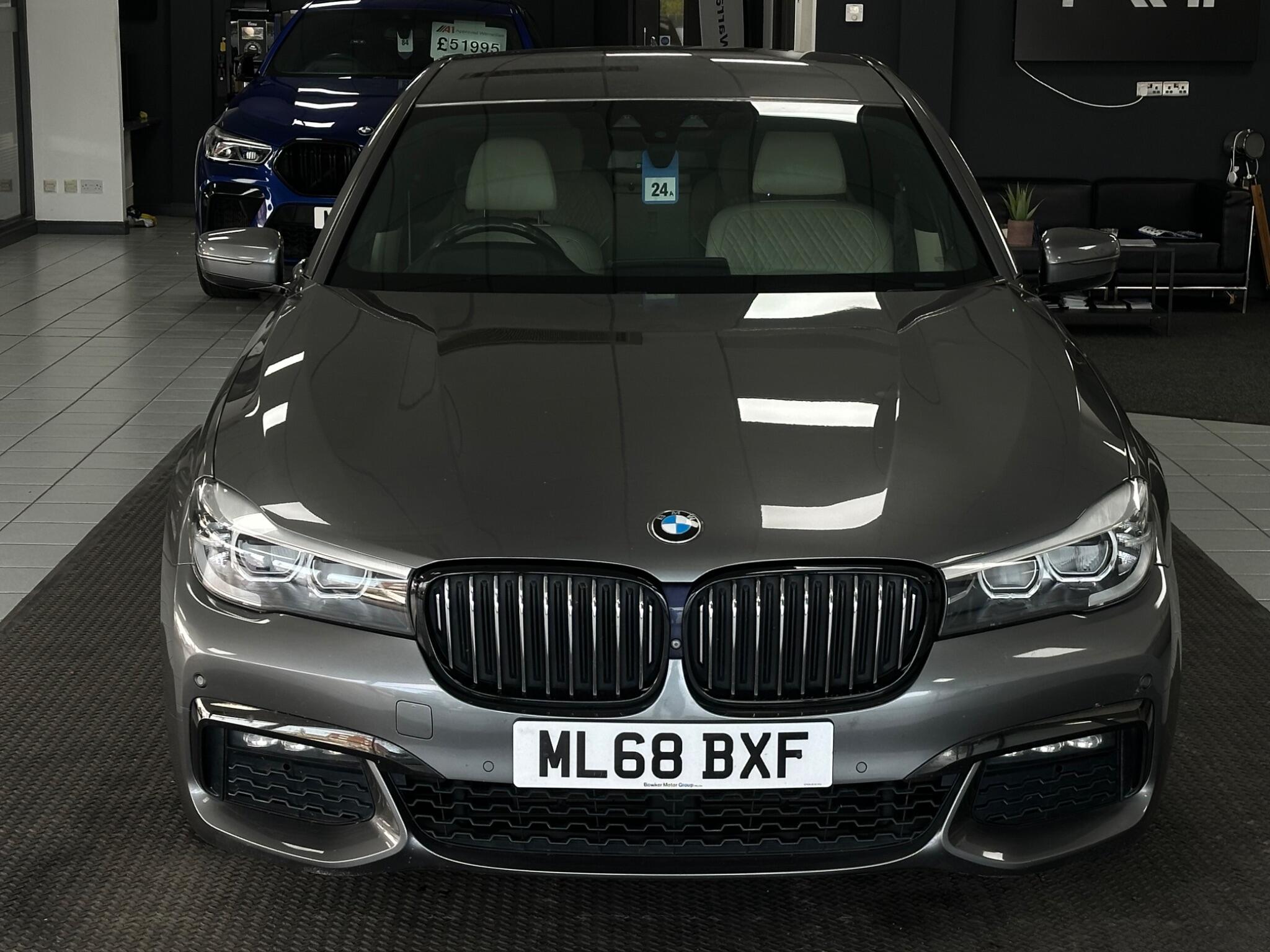 BMW 7 Series view 4