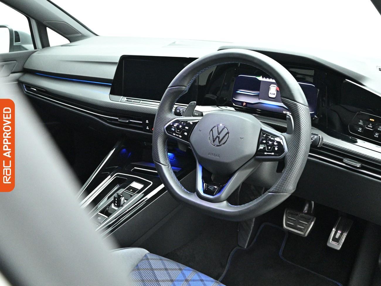 Volkswagen Golf view 14
