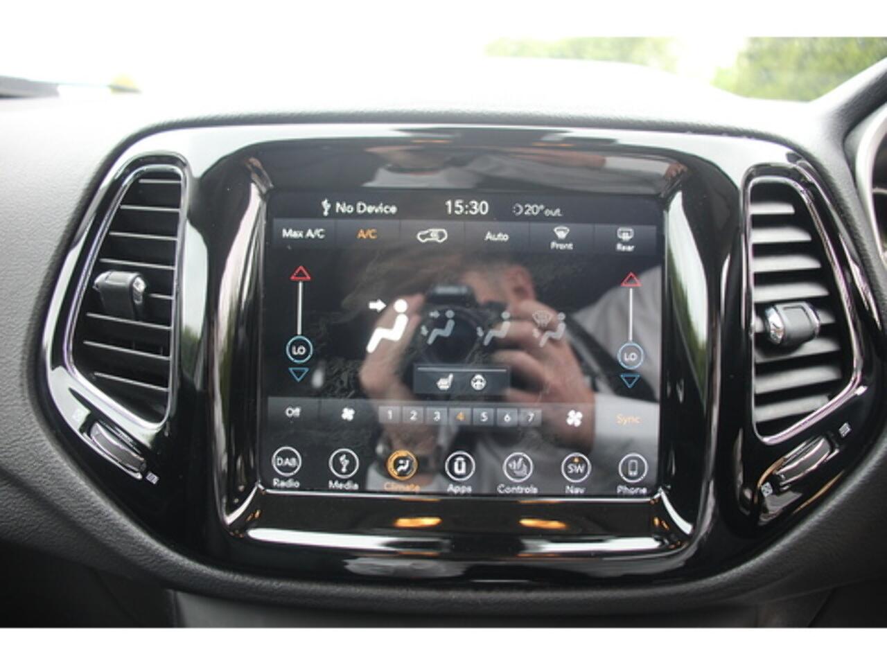 Jeep Compass view 23