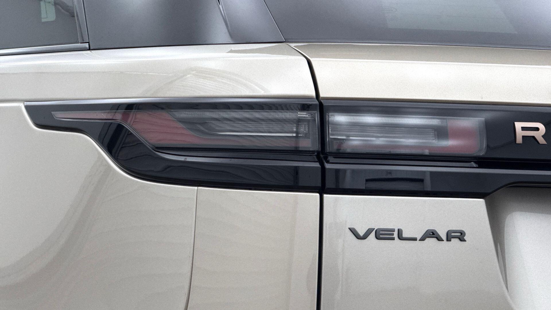 Land Rover Range Rover Velar view 19