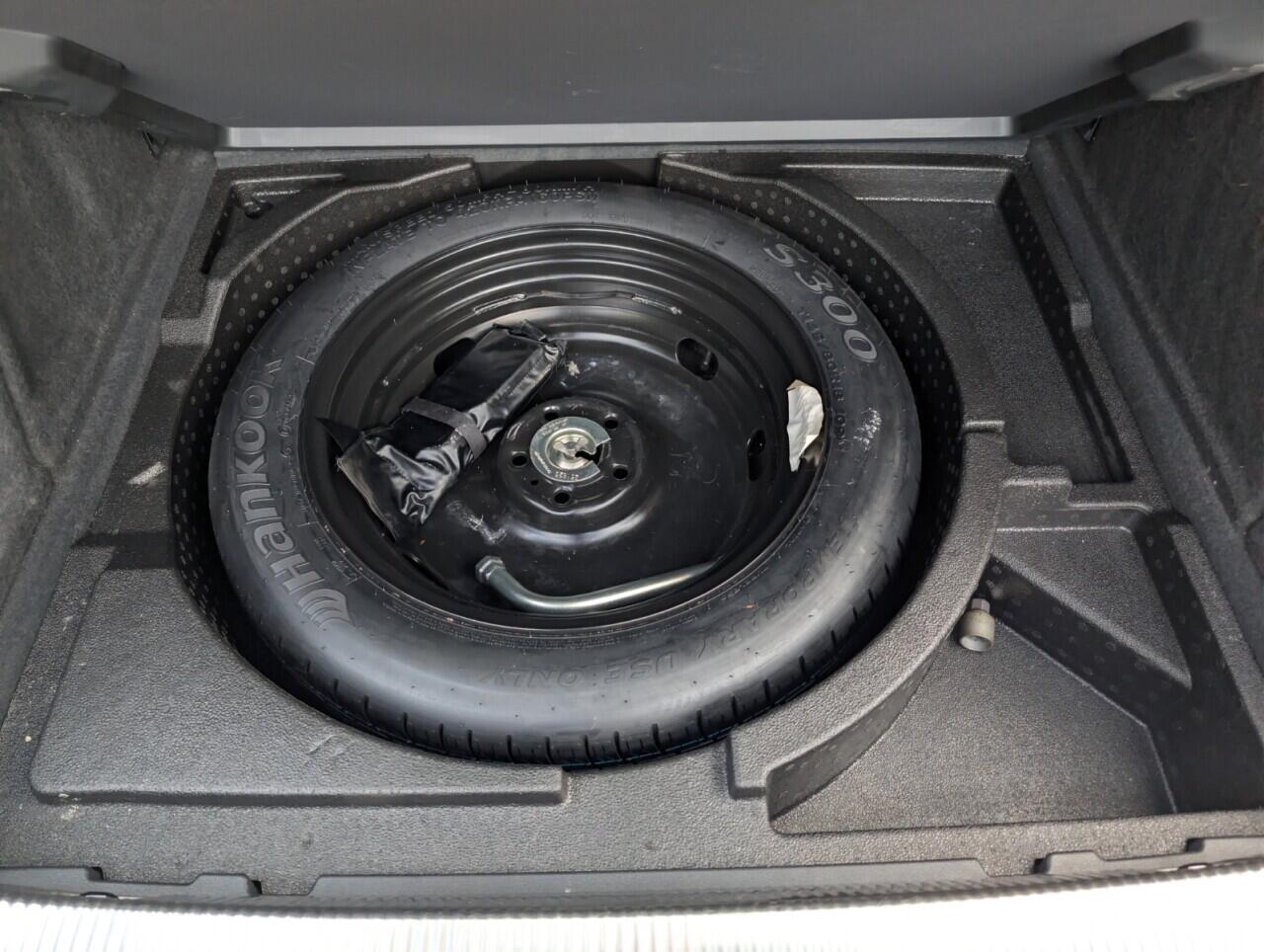 Audi Q3 view 31