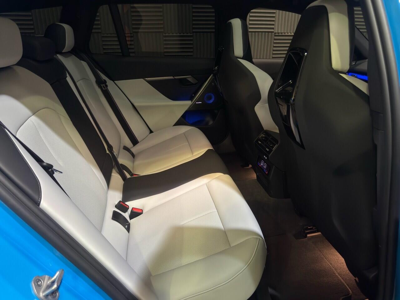 BMW M5 view 17