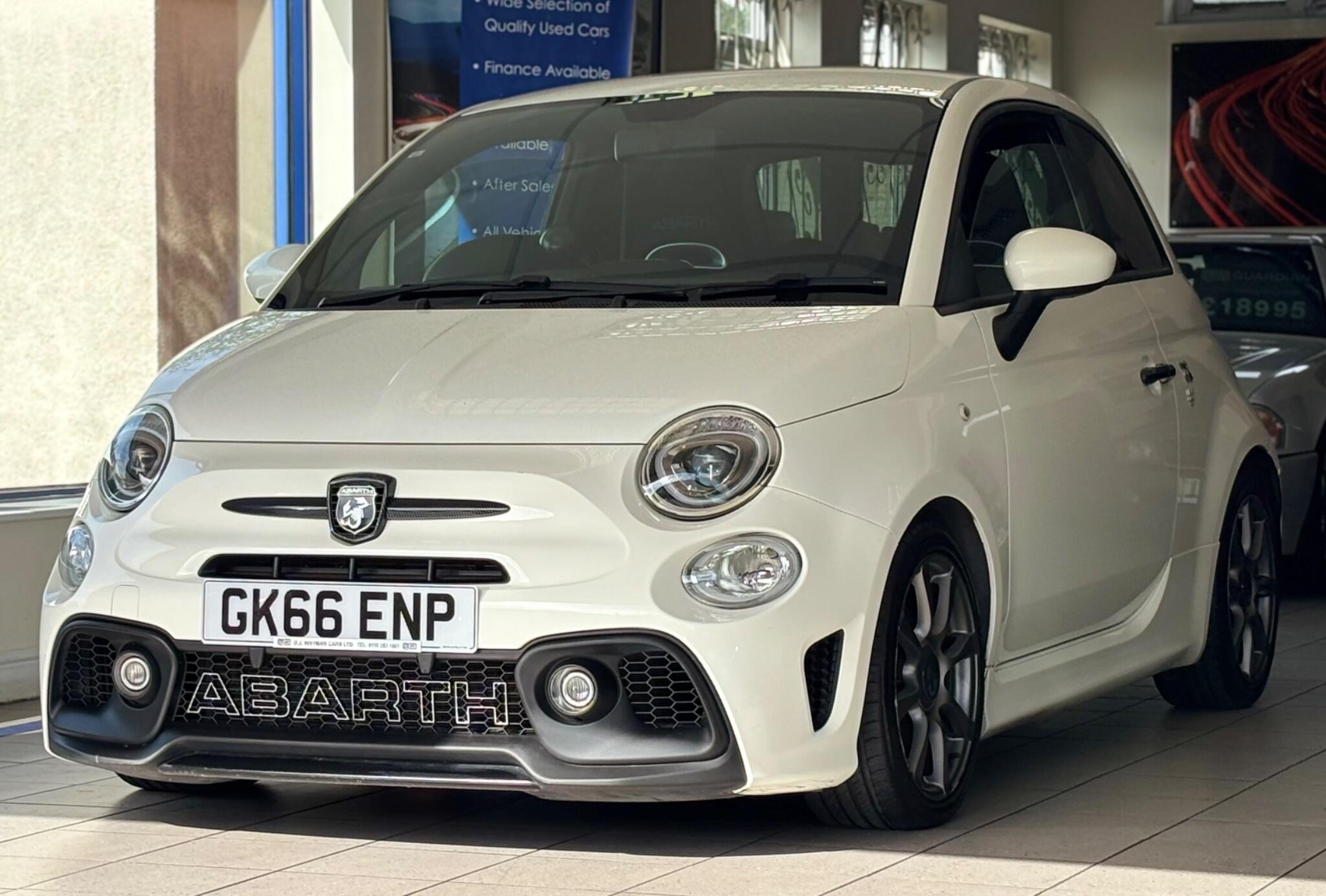 Abarth 595 view 6