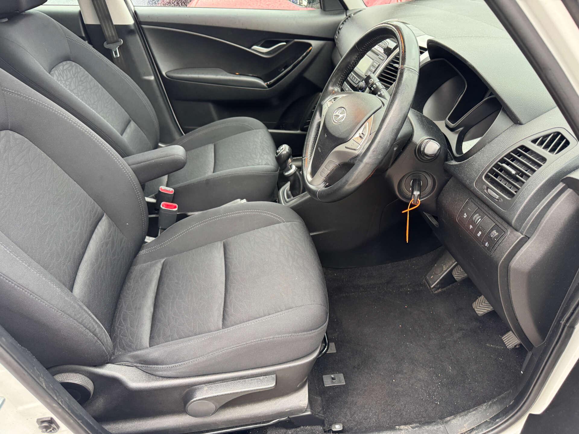 Hyundai Ix20 view 10