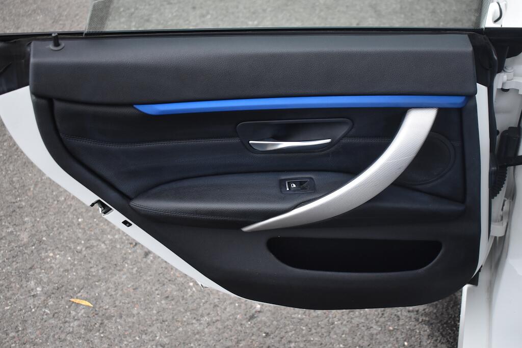 BMW 4 Series view 45