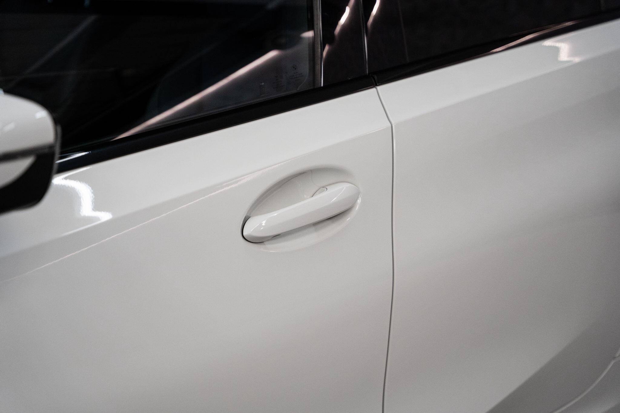 BMW 3 Series view 59