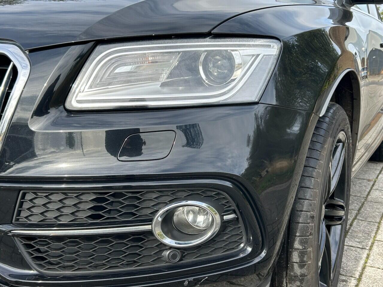 Audi Q5 view 7