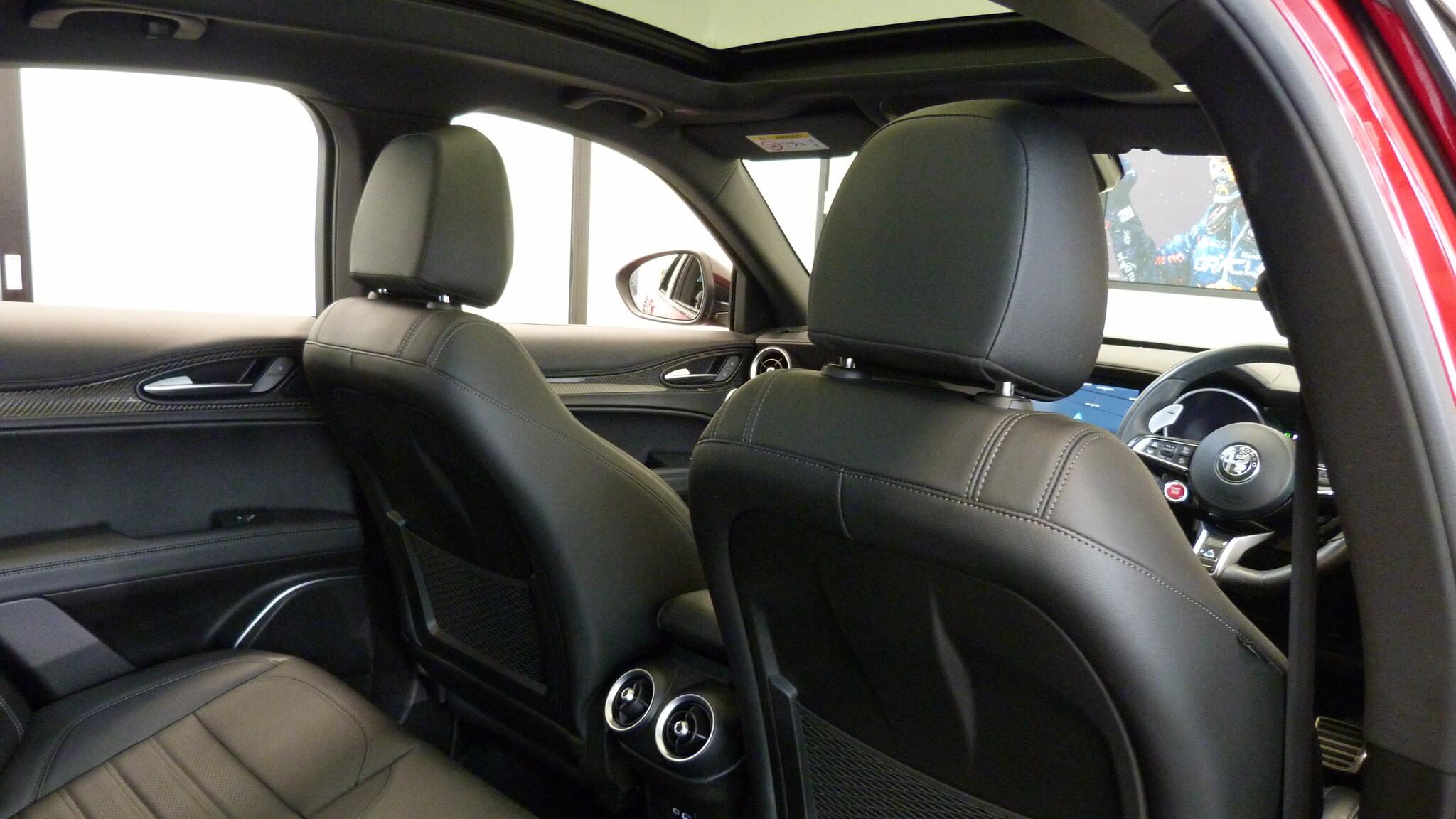 Alfa Romeo Stelvio view 34