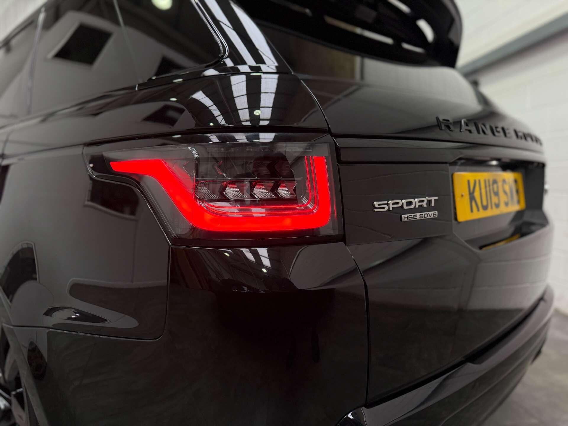 Land Rover Range Rover Sport view 10