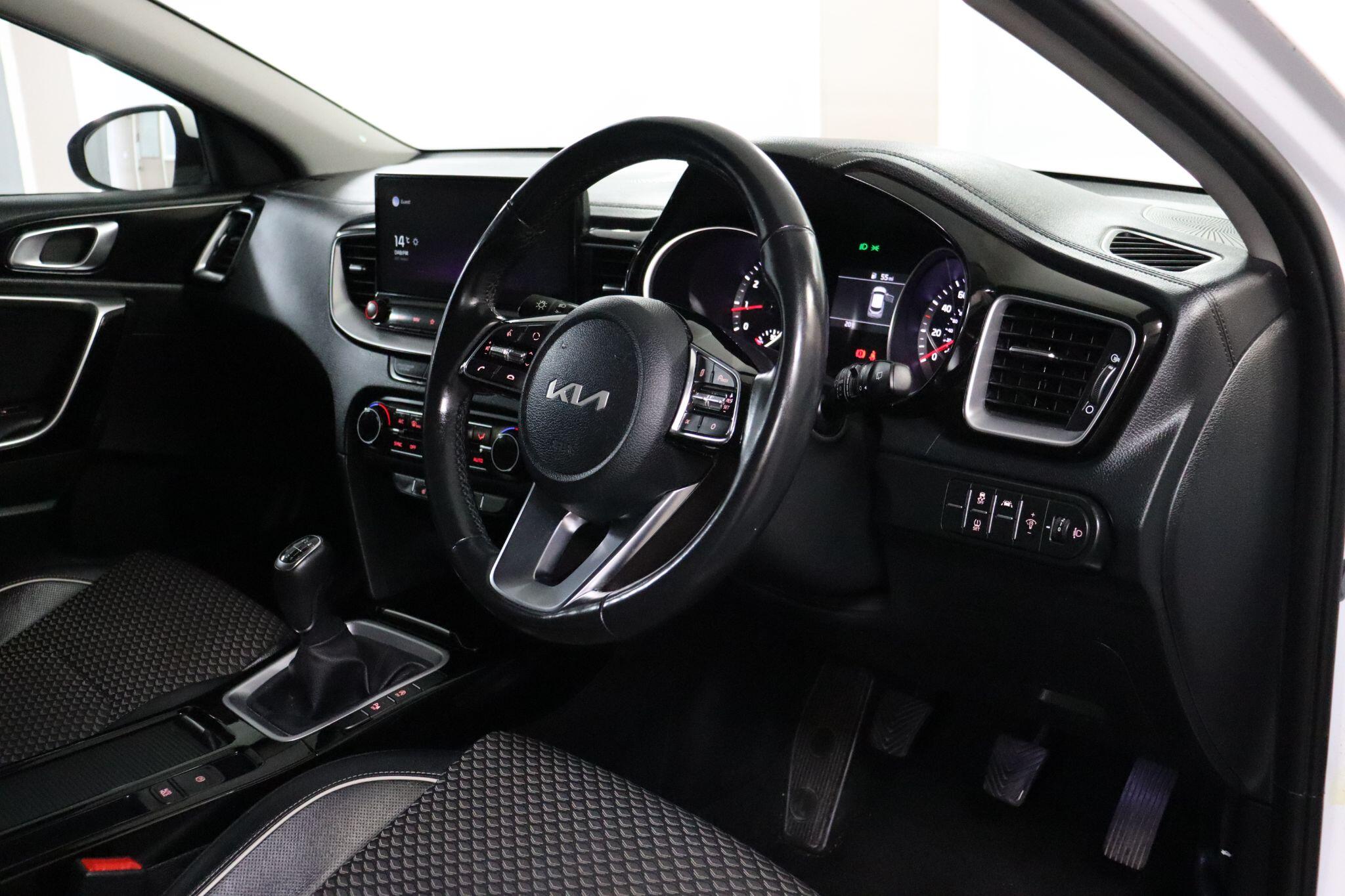 Kia Xceed view 5