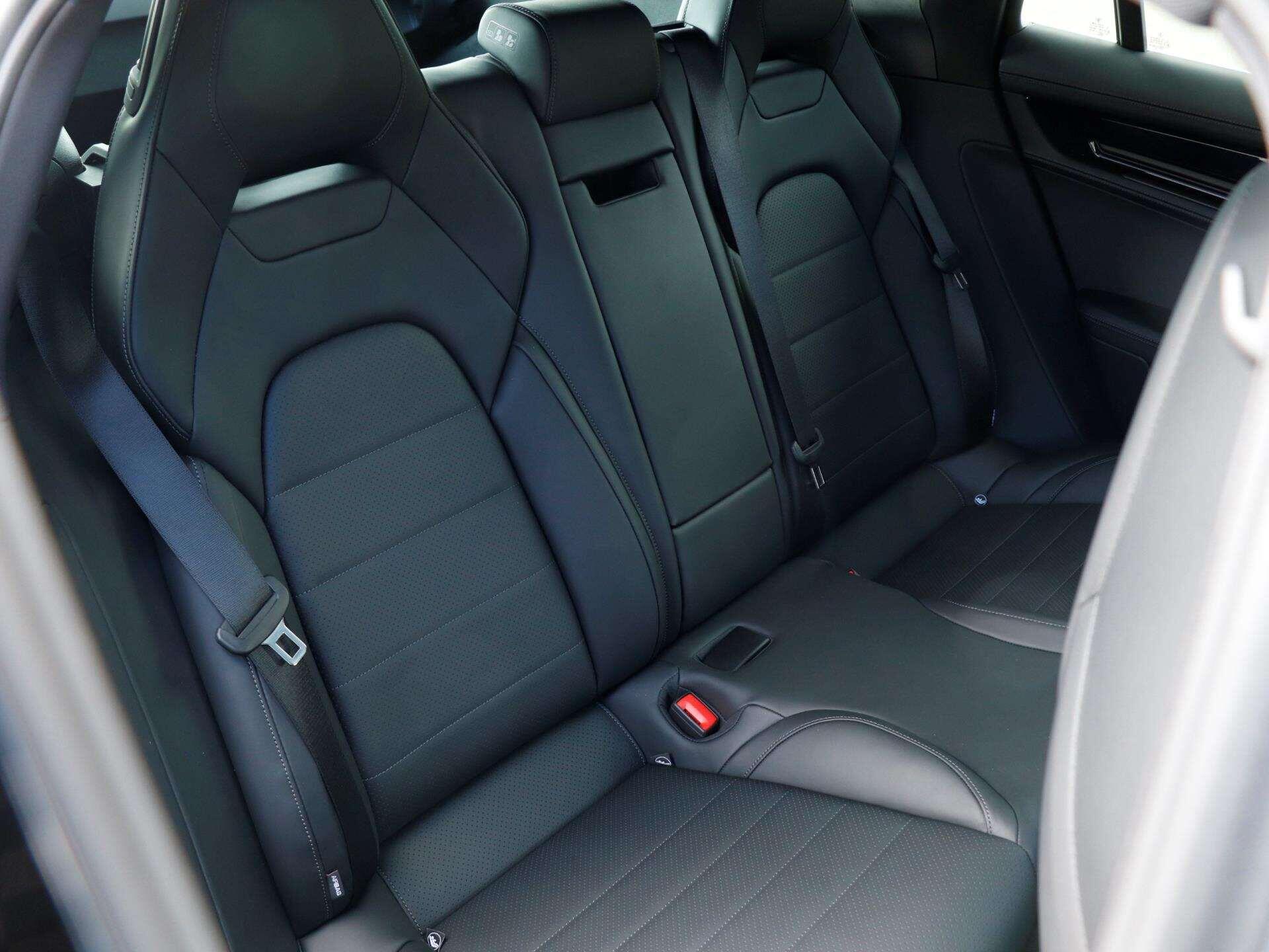 Porsche Panamera view 26