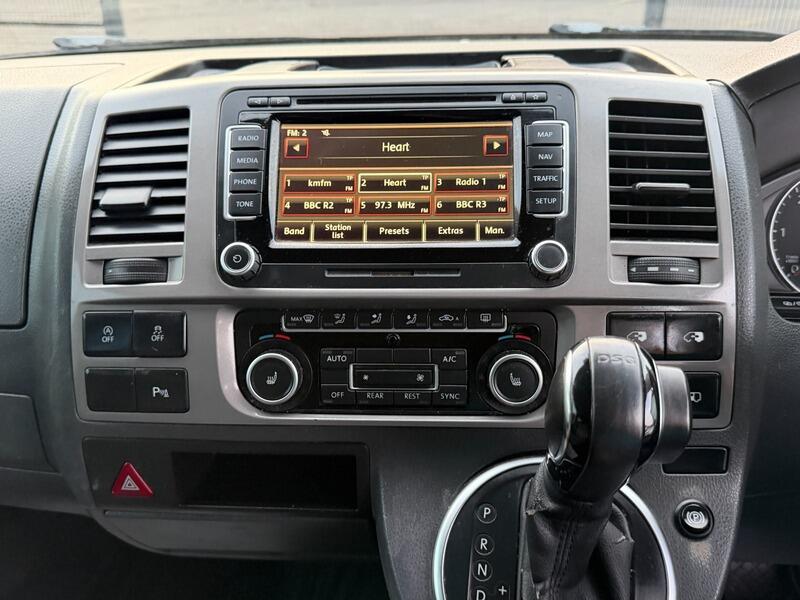 Volkswagen Caravelle view 40