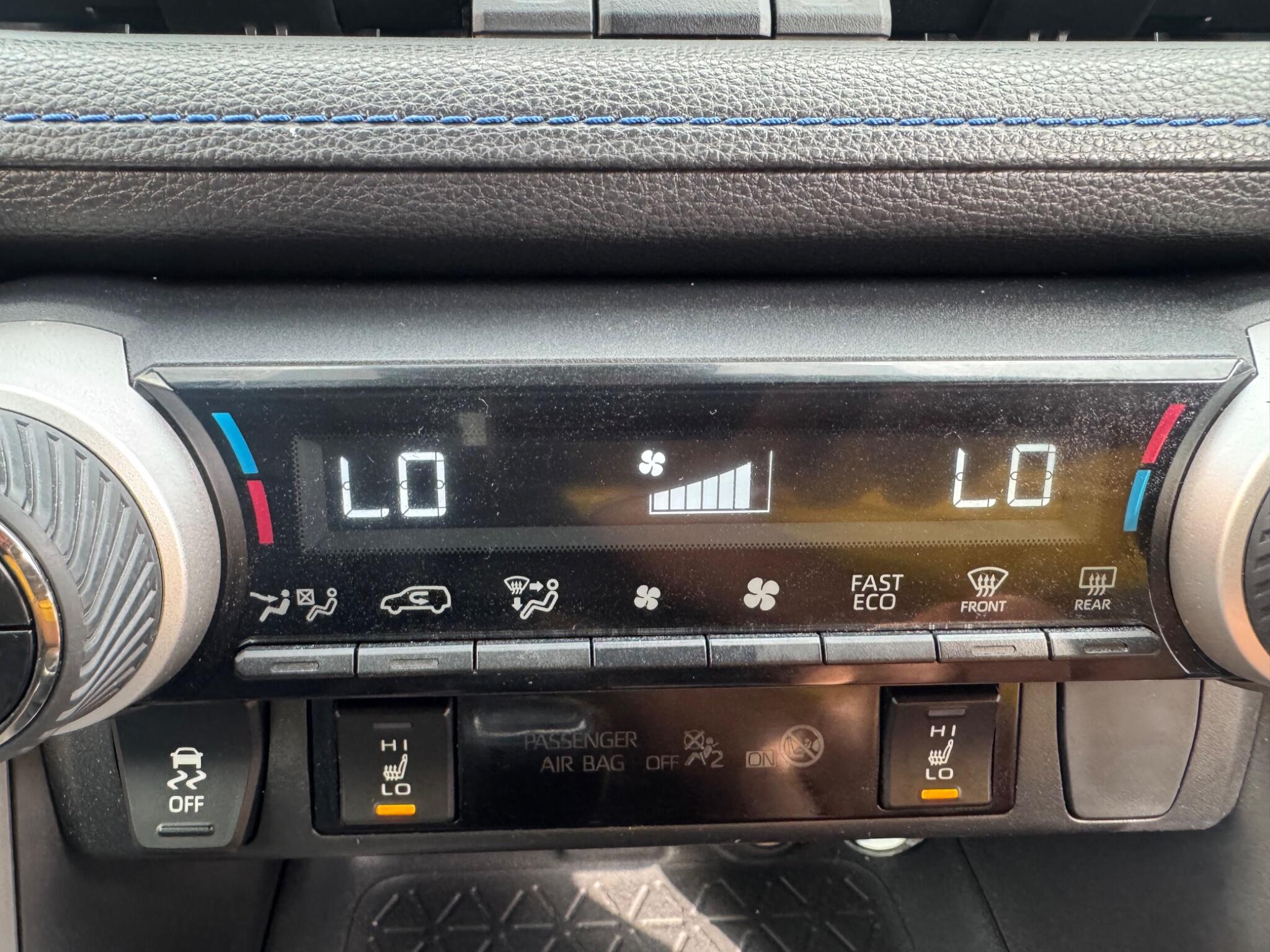 Toyota Rav4 view 21