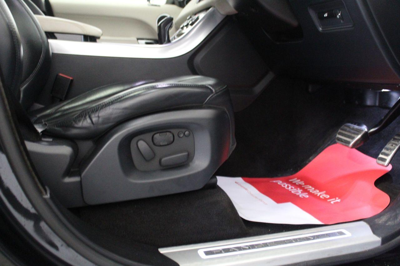 Land Rover Range Rover Sport view 40