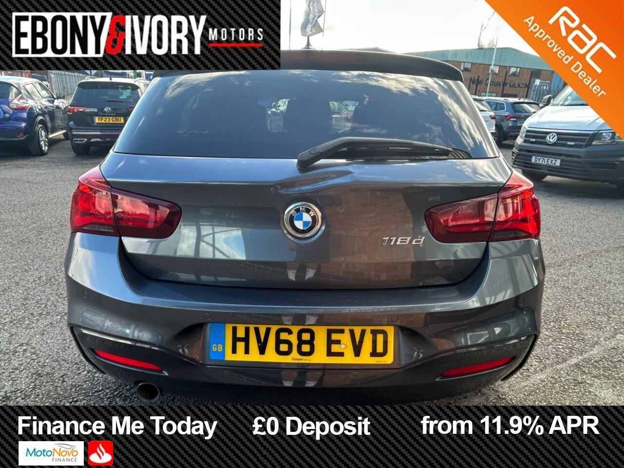 BMW 1 Series view 4