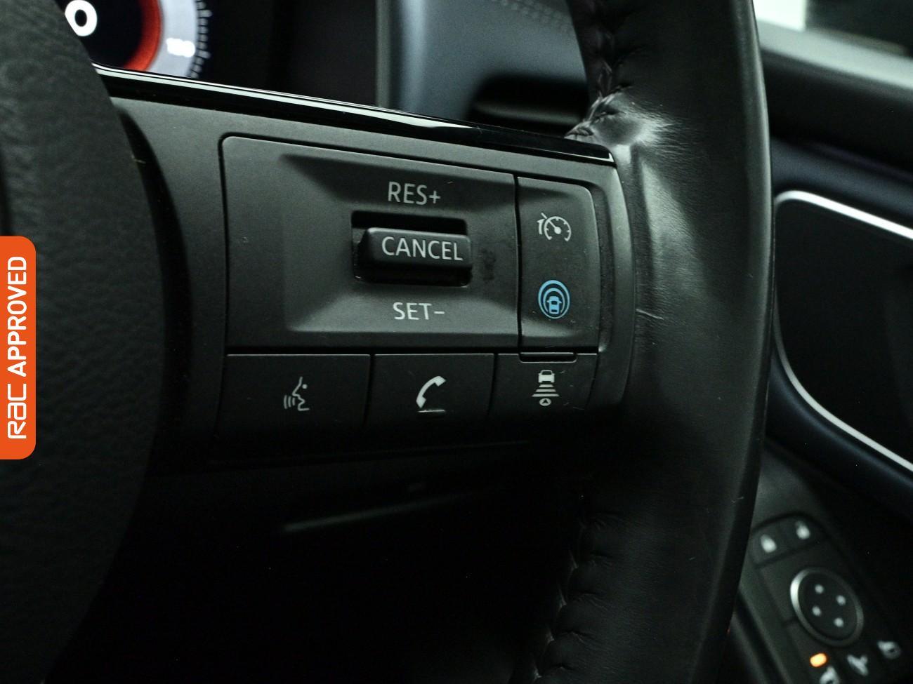 Nissan Qashqai view 25