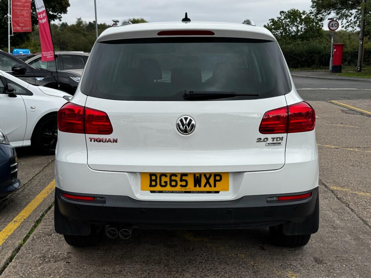 Volkswagen Tiguan view 17