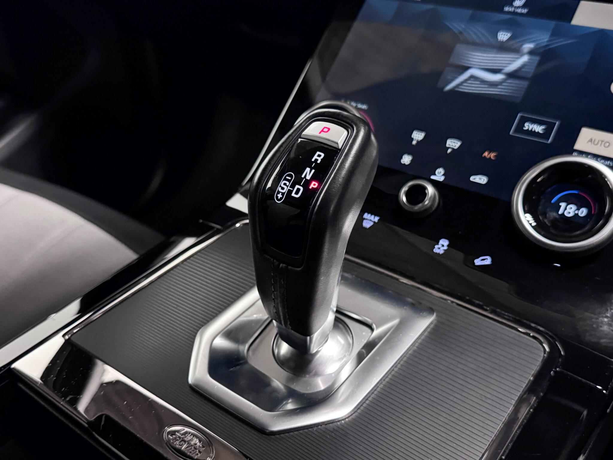 Land Rover Range Rover Evoque view 40