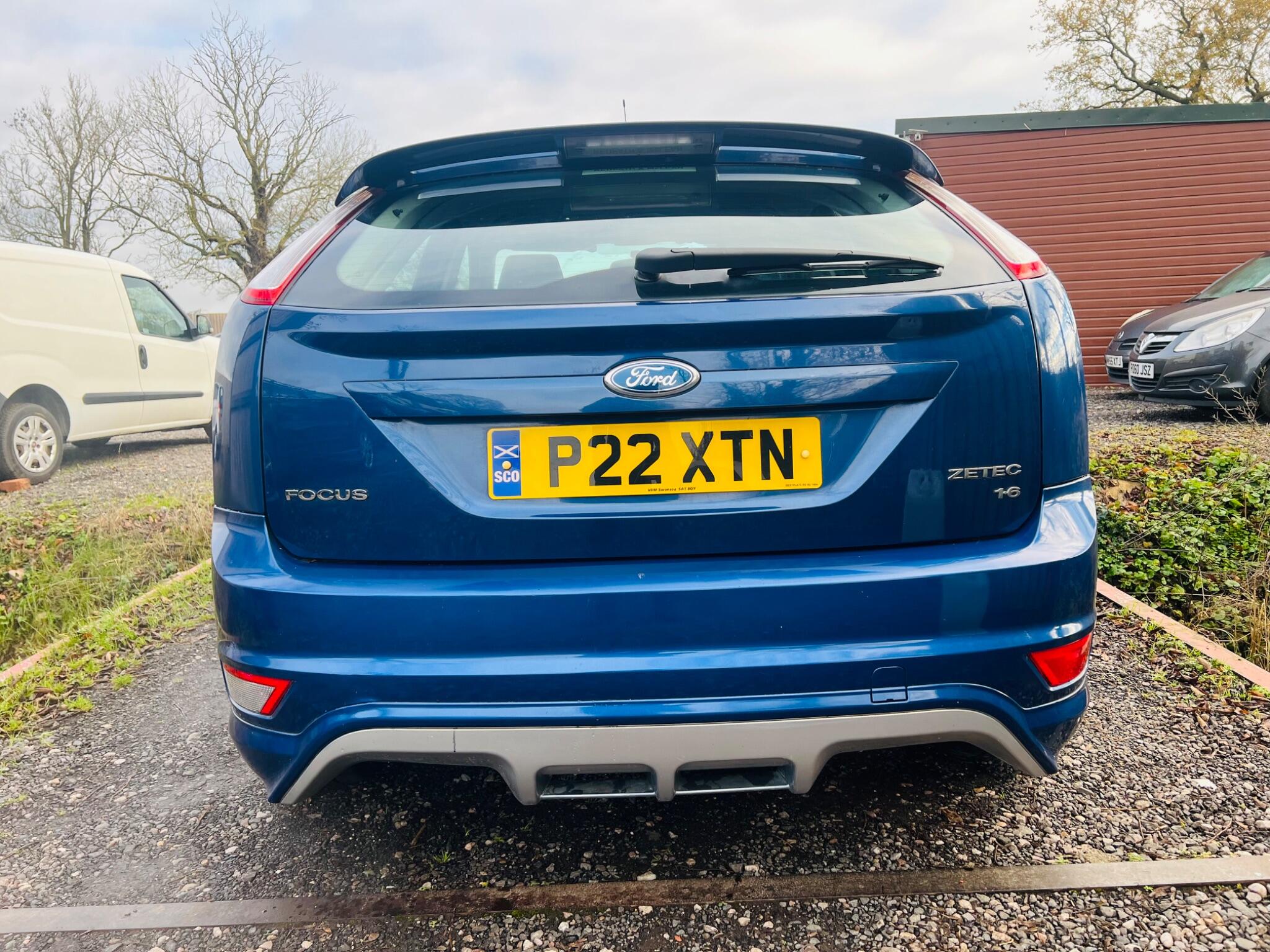 2009 Ford Focus image 7