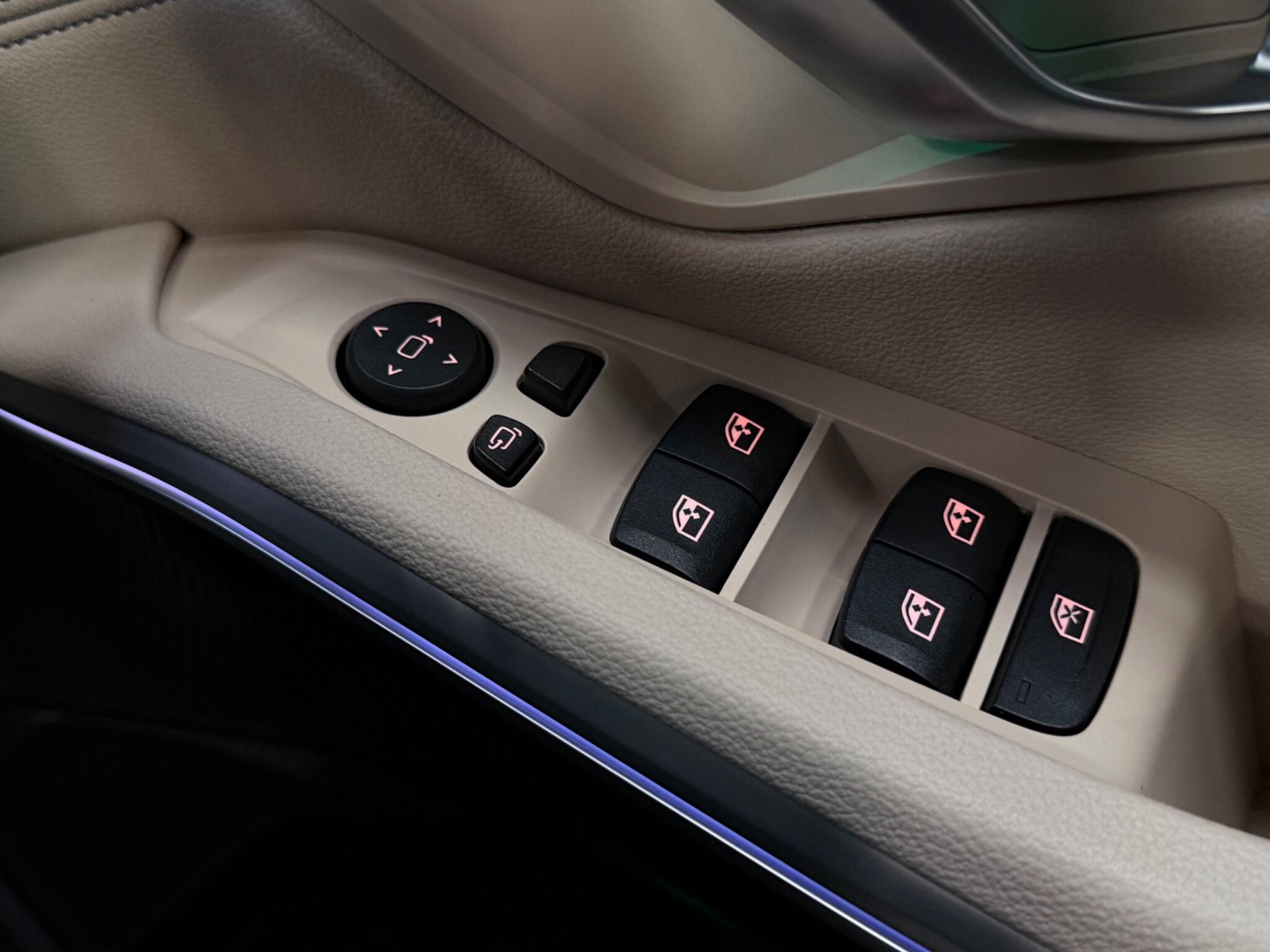 BMW 3 Series view 20