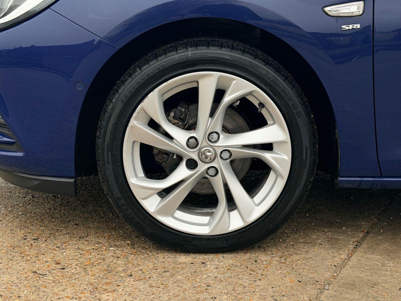 Vauxhall Astra view 11