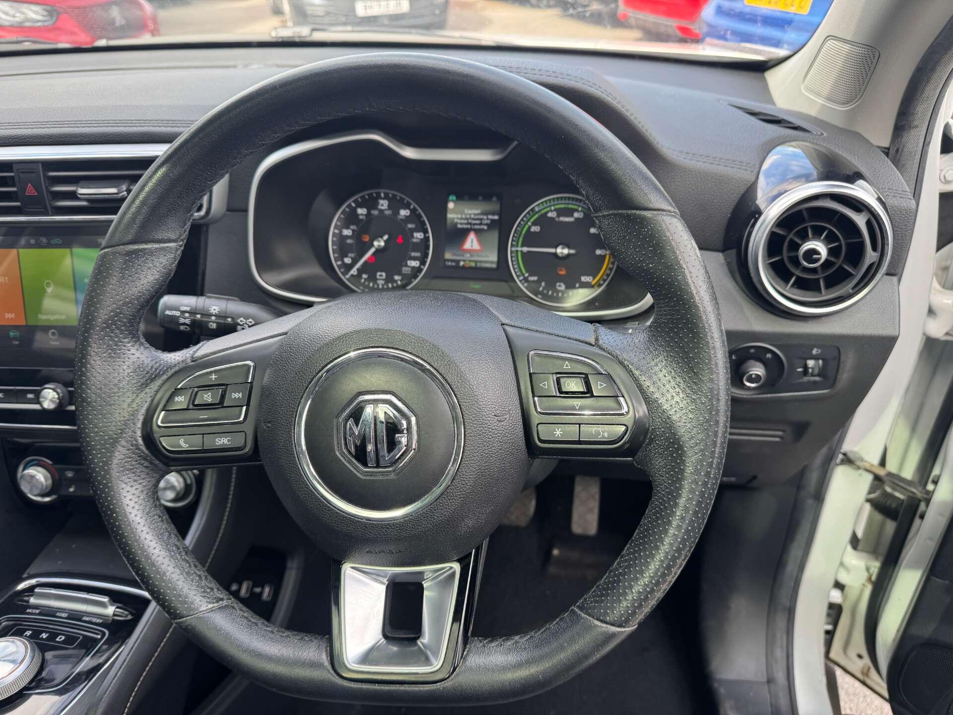 MG MG ZS view 22