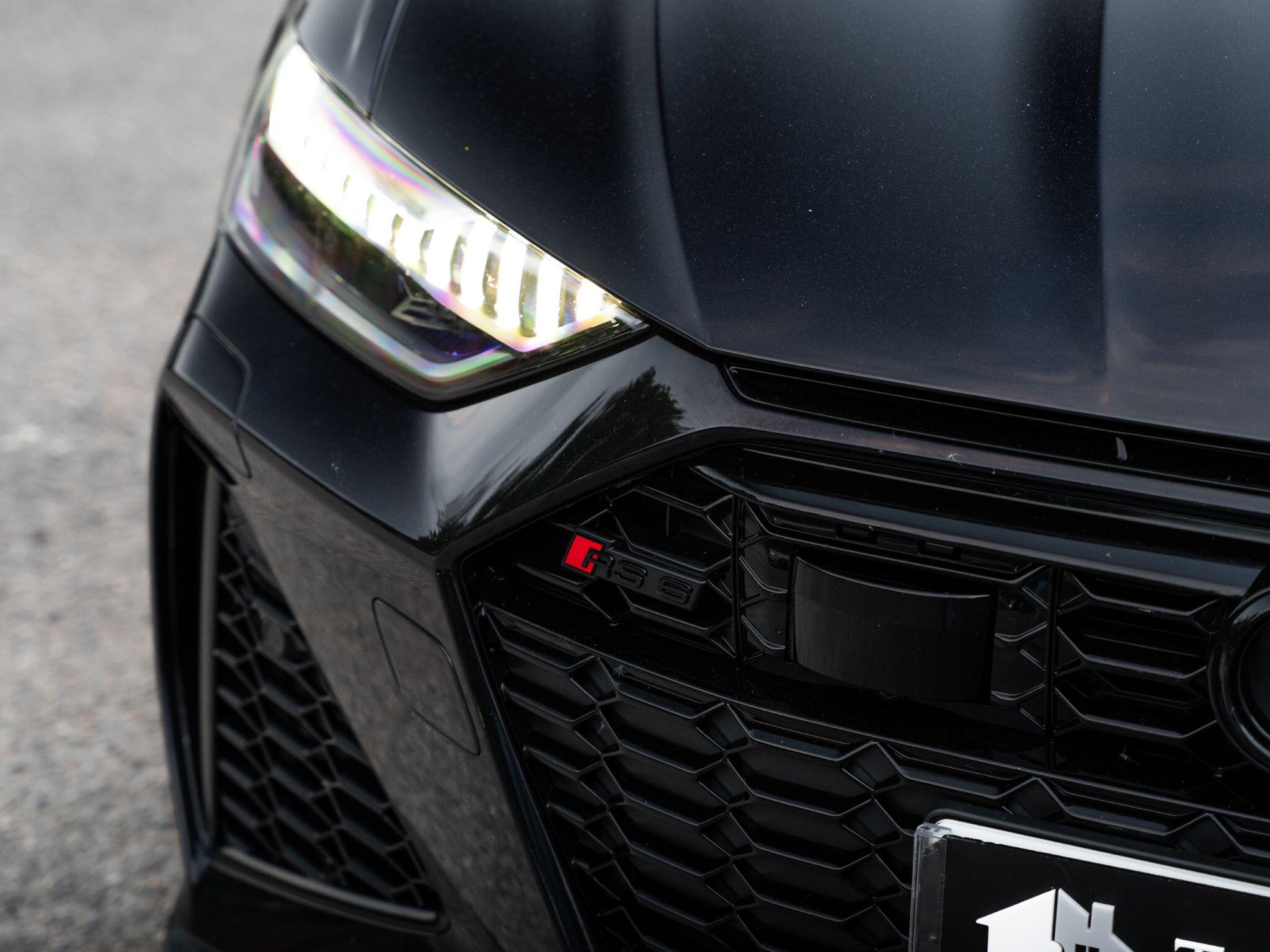 Audi RS6 Avant view 21