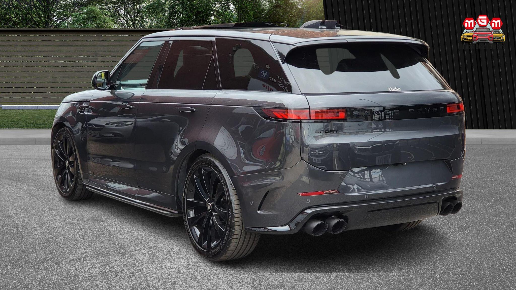 Land Rover Range Rover Sport view 3