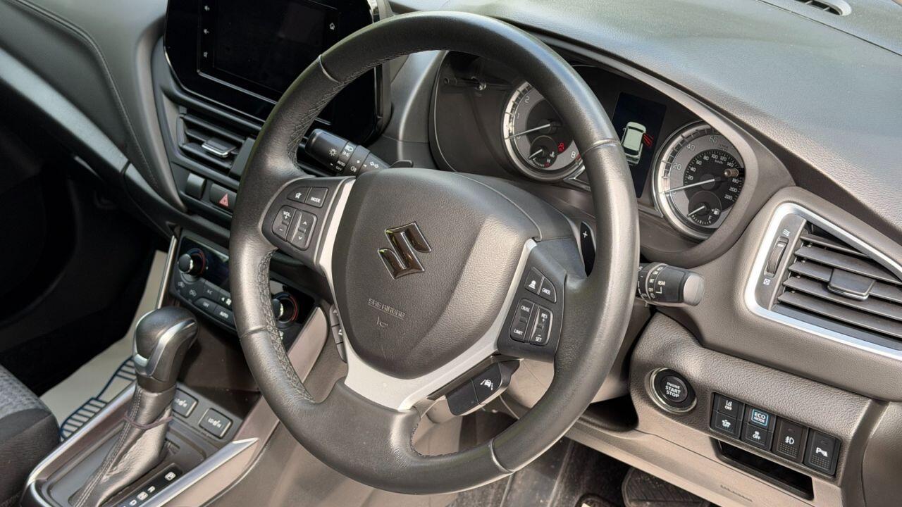 Suzuki S-Cross view 16