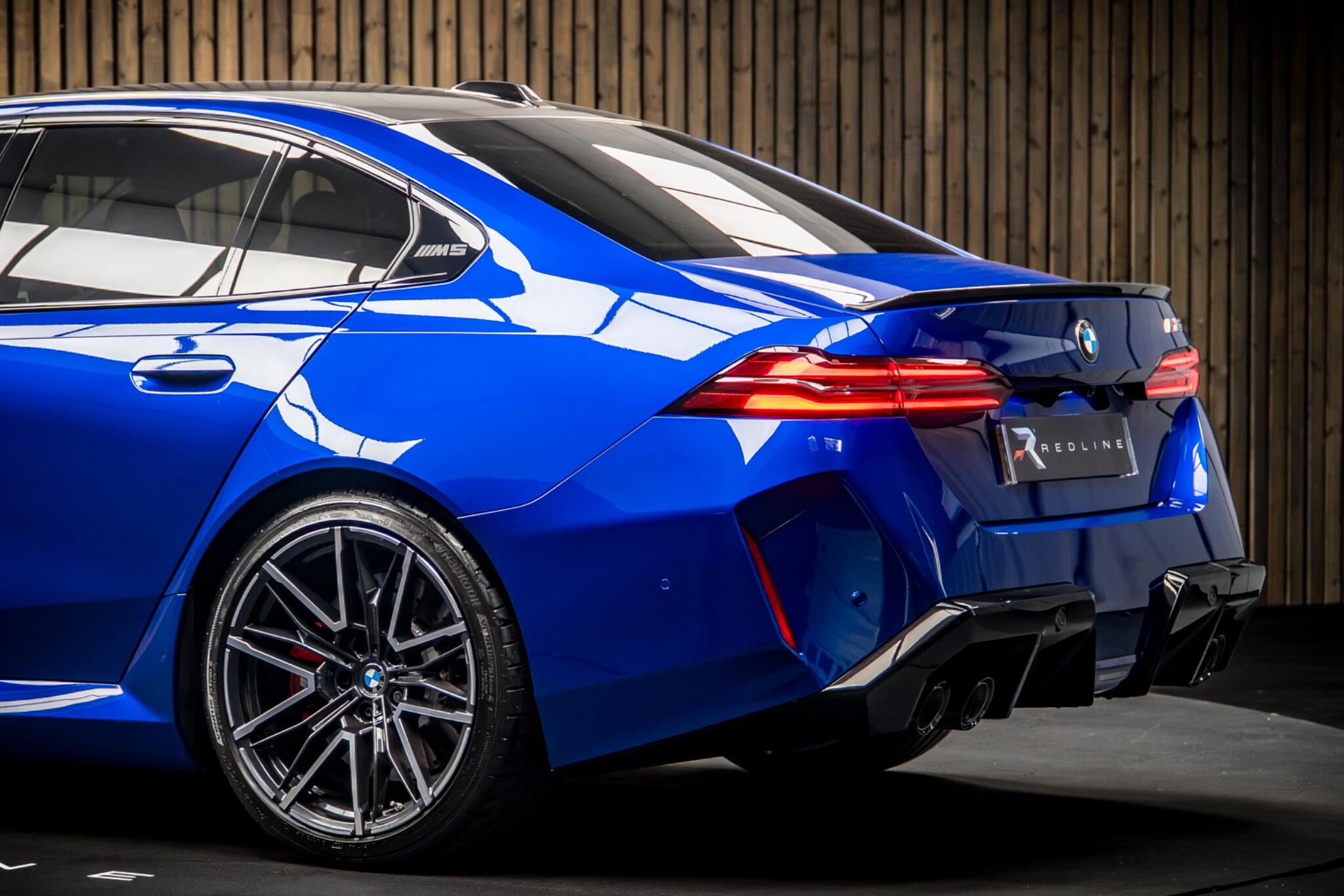 BMW M5 view 17