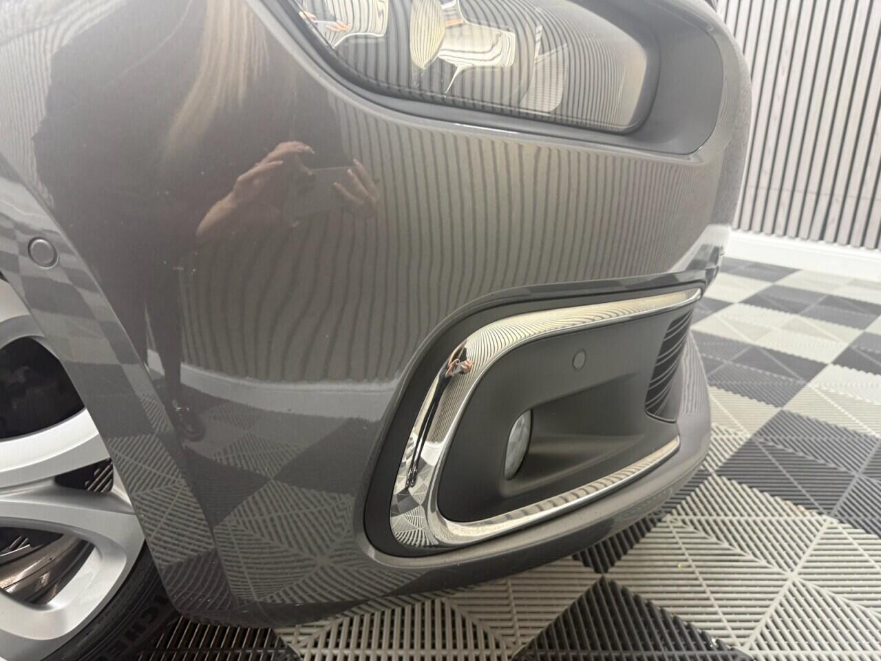 Citroen Grand C4 Spacetourer view 33