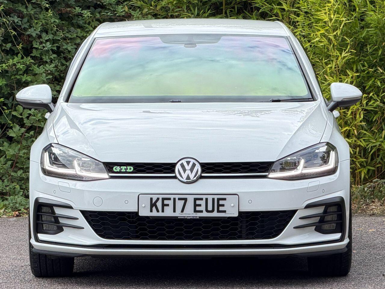 Volkswagen Golf view 5